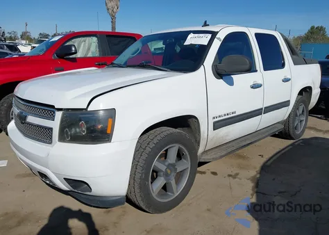 2010 Chevrolet Avalanche 1500 Ls z USA, uszkodzony, nr VIN 3GNNCEE00AG127127